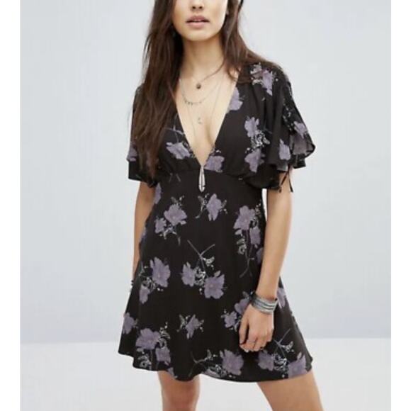 Free People Melanie Black Dark Purple Floral Print Swing Mini Dress Flutter 0 - Picture 1 of 10